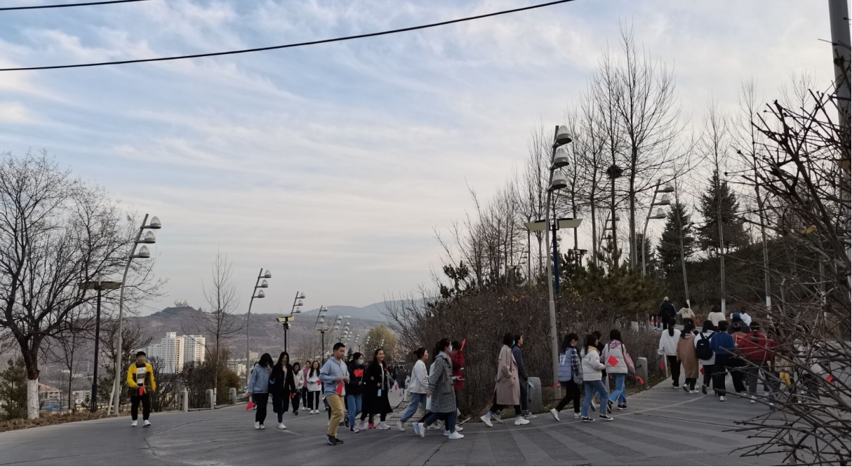 e74b9111b65d4929b348e37f60cf4fba.jpg e74b9111b65d4929b348e37f60cf4fba.jpg